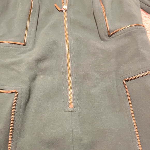 🆕Carlisle Dark Green Luxury Dress with Gold Zipper Accents - Picture 2 of 4